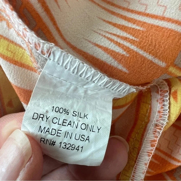 AMANDA UPRICHARD 100% Silk Button Up 3/4 sleeve Tribal Aztec Blouse - Size Large - Picture 8 of 11